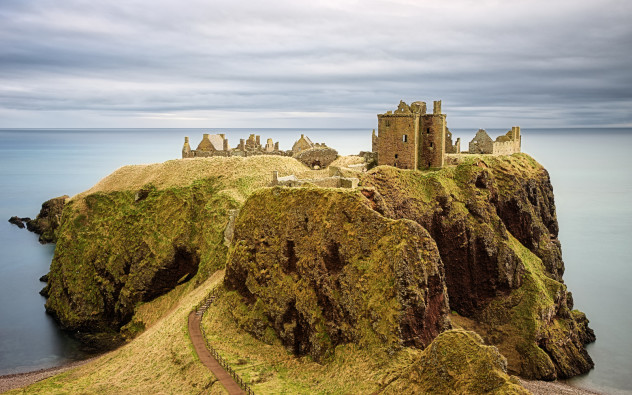 Sunlight, conglomerate sandstone, passing clouds... and Dunnottar Castle.